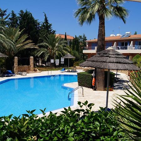 Regina Gardens Lovely Apartment Pafos Exterior foto