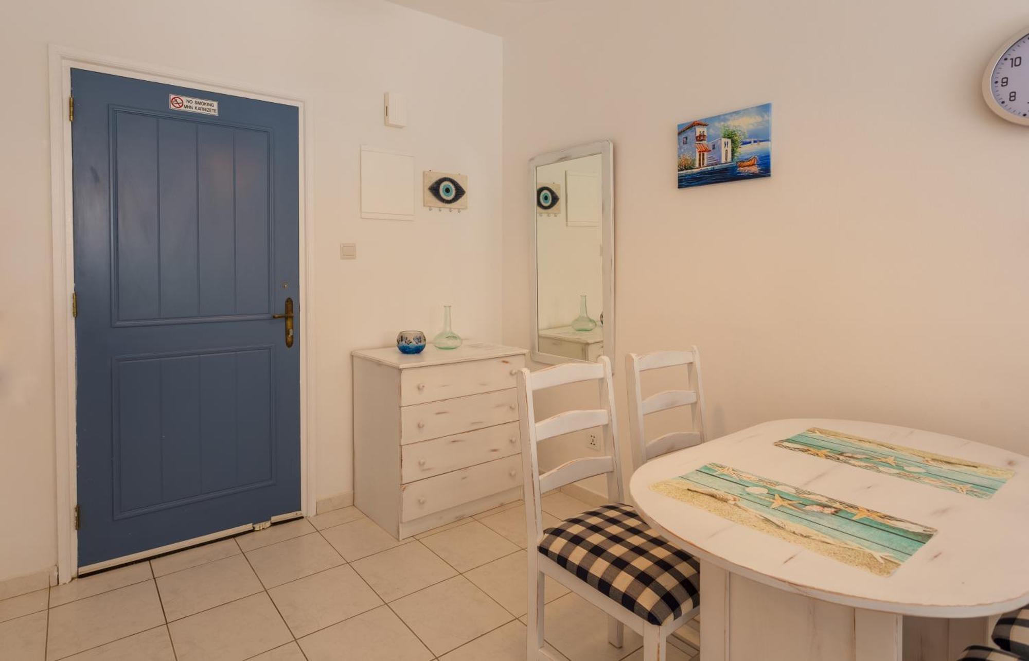 Regina Gardens Lovely Apartment Pafos Exterior foto