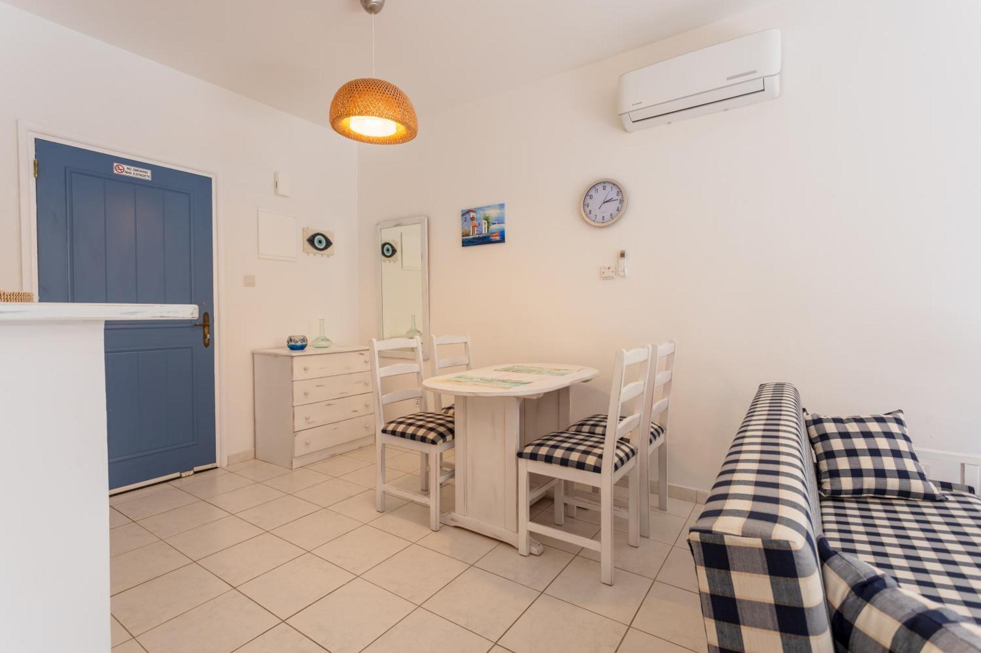 Regina Gardens Lovely Apartment Pafos Exterior foto