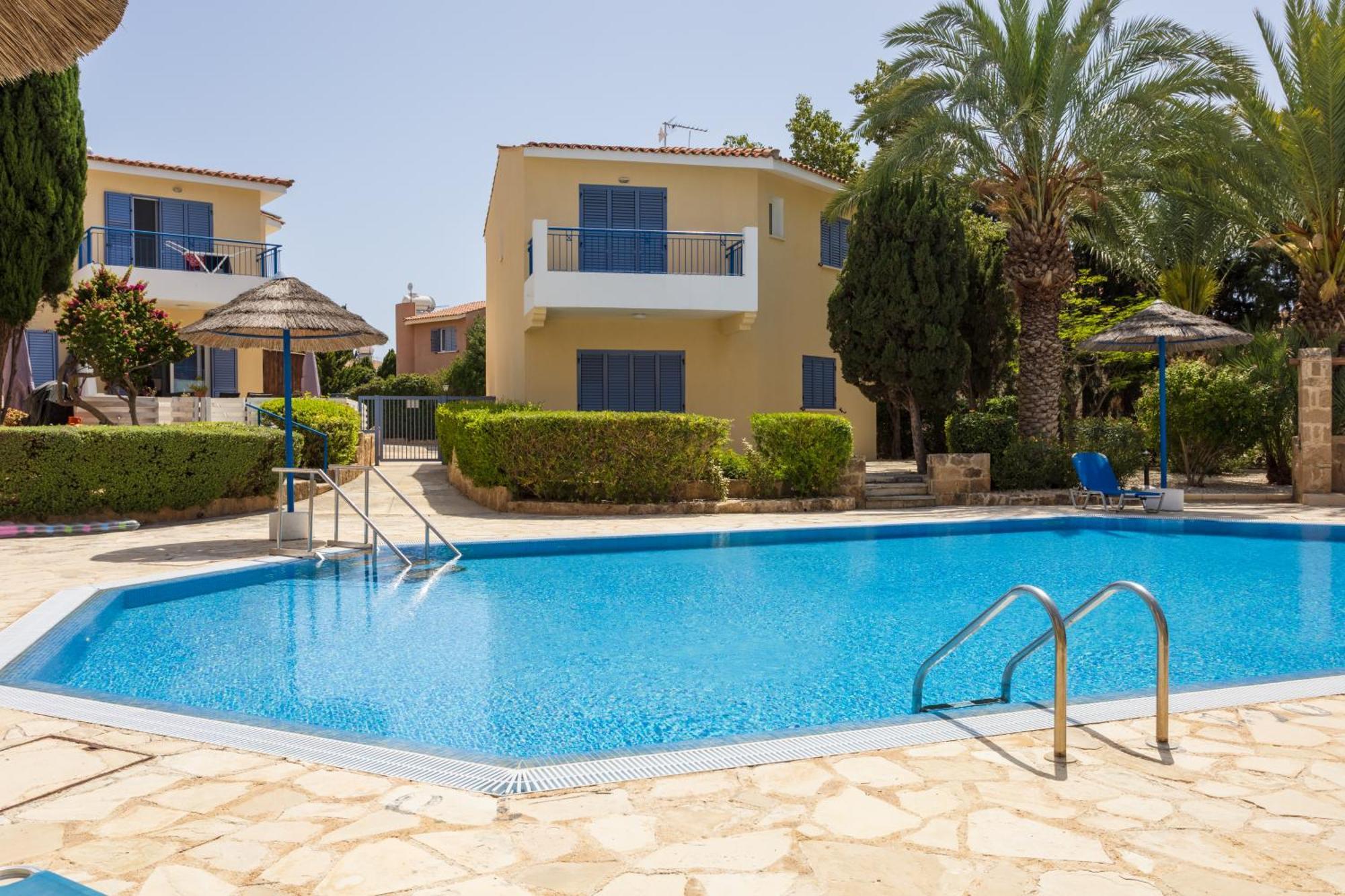 Regina Gardens Lovely Apartment Pafos Exterior foto