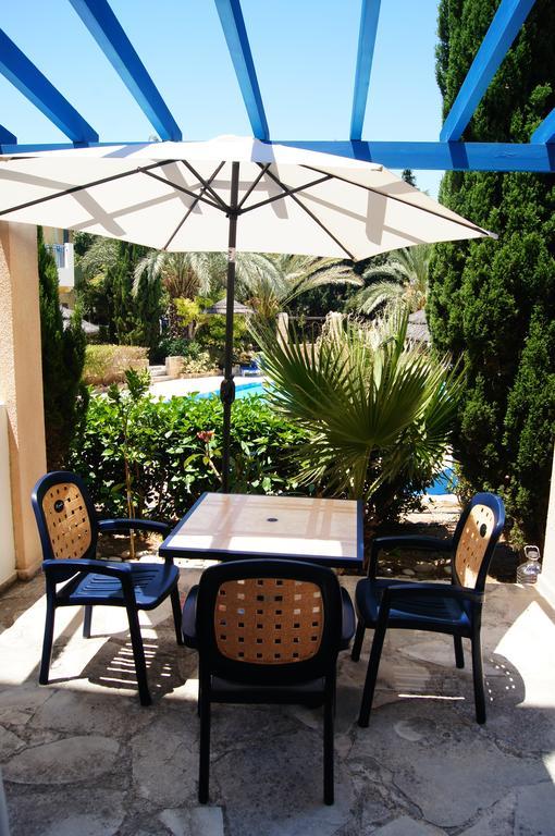 Regina Gardens Lovely Apartment Pafos Exterior foto